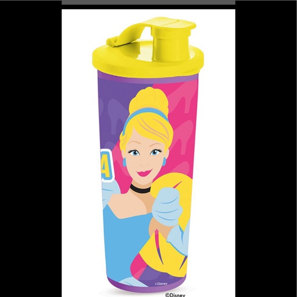 Tupperware cup - Picture 2 of 2